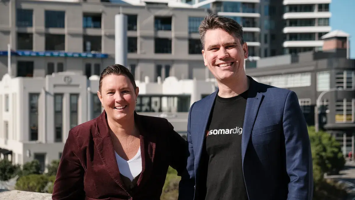 Fiona reid and aaron scott(2)