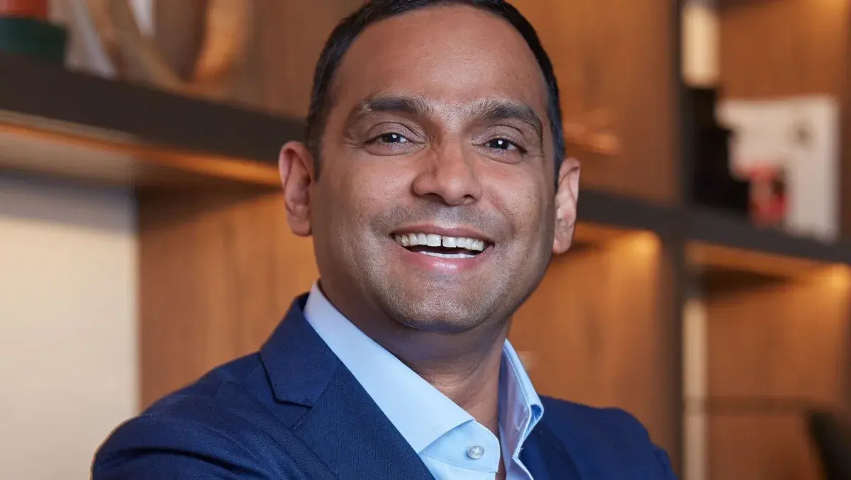 Sampath headshot1(2)