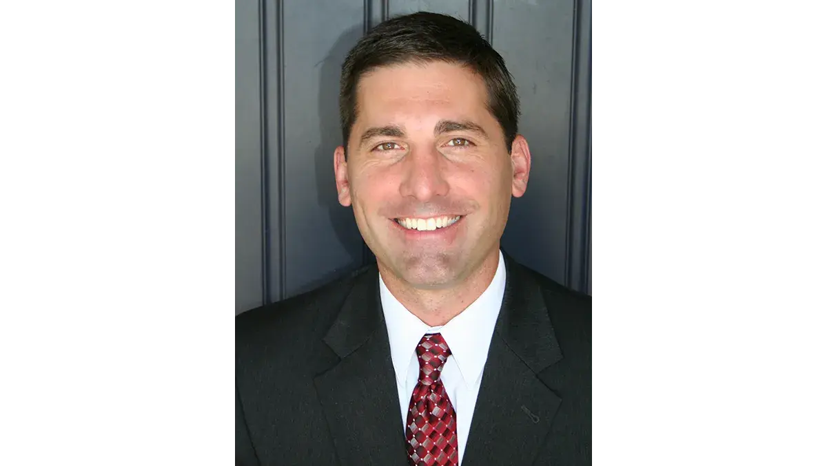 Nathan blom headshot