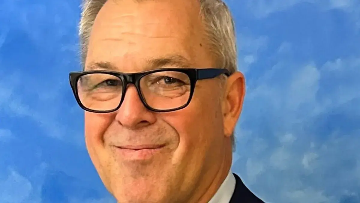 Marco priebe blue background(2)