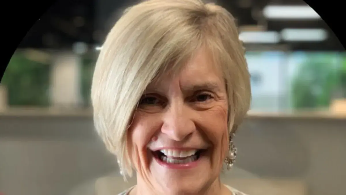 Cherryl pressley head shot(2)