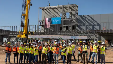 Edged phoenix topping out